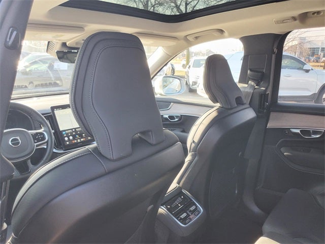 2025 Volvo XC90 B5 Plus 2025.5