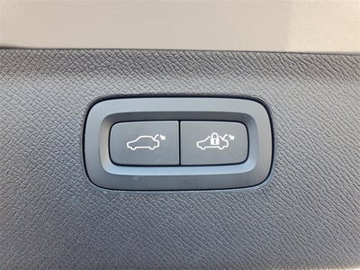 2025 Volvo XC90 B5 Plus 2025.5