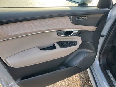 2025 Volvo XC90 B5 Plus 2025.5