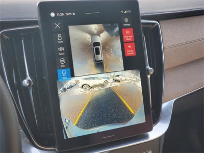 2025 Volvo XC90 B5 Plus 2025.5