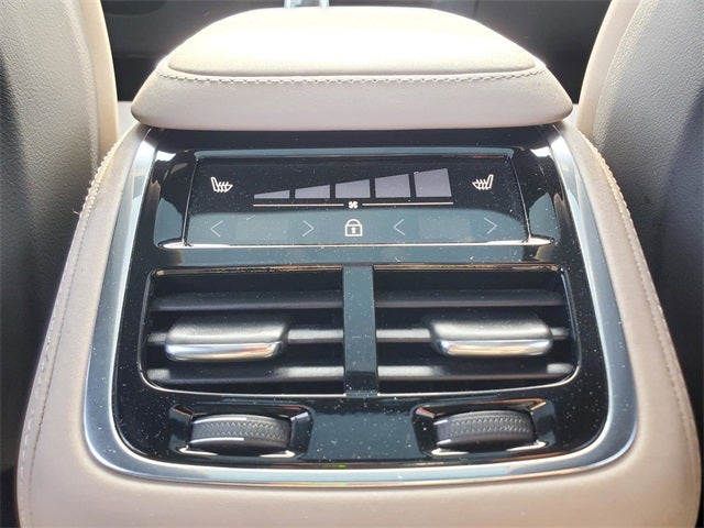 2025 Volvo XC90 B5 Plus 2025.5