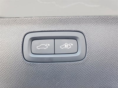 2025 Volvo XC90 B5 Plus 2025.5