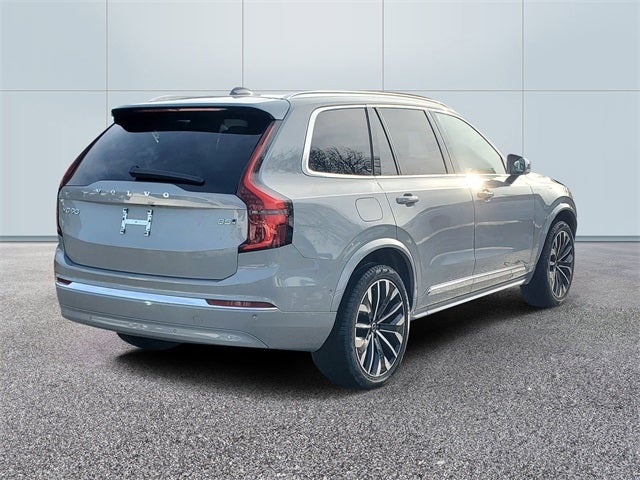 2025 Volvo XC90 B5 Plus 2025.5