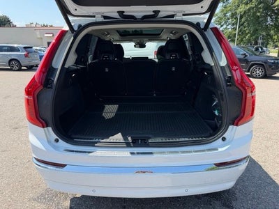2025 Volvo XC90 B5 Plus
