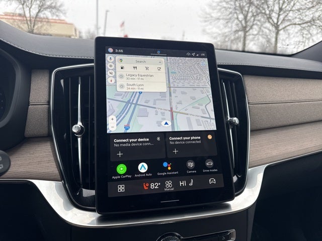 2026 Volvo XC90 B5 Plus