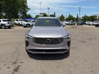 2026 Volvo XC90 B5 Plus