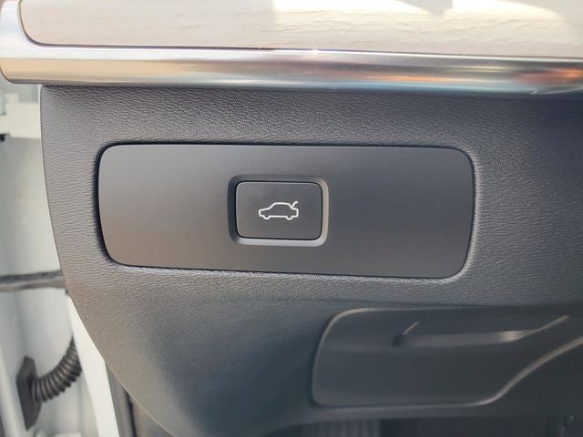2025 Volvo XC90 B5 Ultra 7-Seater 2025.5