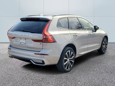 2025 Volvo XC60 B5 Plus