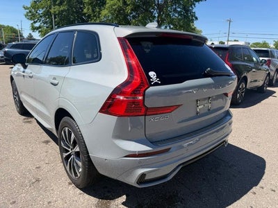 2025 Volvo XC60 B5 Plus