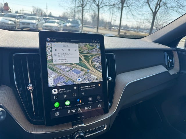 2026 Volvo XC60 B5 Plus