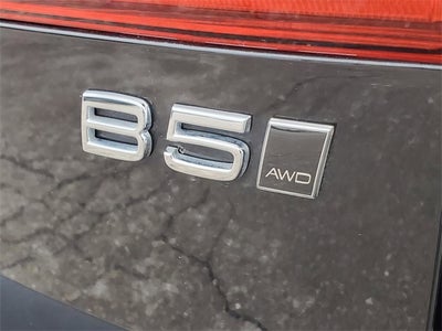 2025 Volvo XC60 B5 Plus