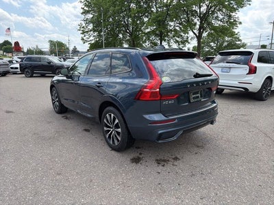 2025 Volvo XC60 B5 Plus