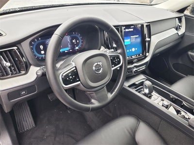 2025 Volvo XC60 B5 Plus
