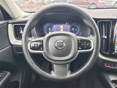 2025 Volvo XC60 B5 Plus