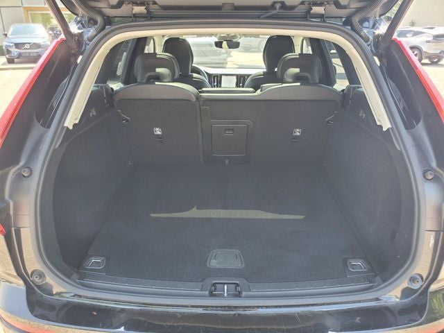 2025 Volvo XC60 B5 Core