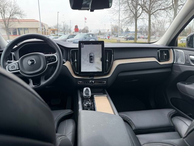 2026 Volvo XC60 B5 Ultra