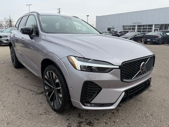 2026 Volvo XC60 B5 Ultra