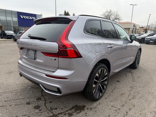 2026 Volvo XC60 B5 Ultra