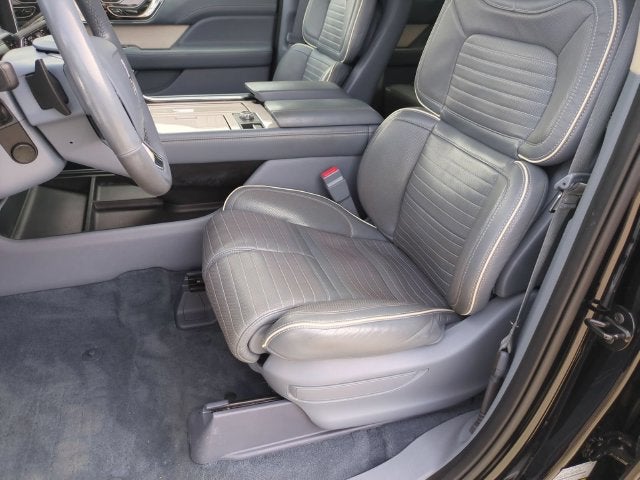 2022 Lincoln Navigator L Black Label
