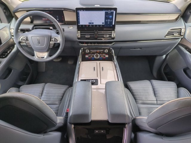2022 Lincoln Navigator L Black Label