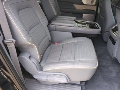 2022 Lincoln Navigator L Black Label