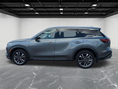 2022 INFINITI QX60 LUXE