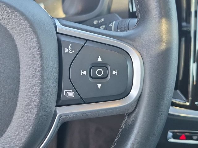 2023 Volvo S60 B5 Plus Black Edition