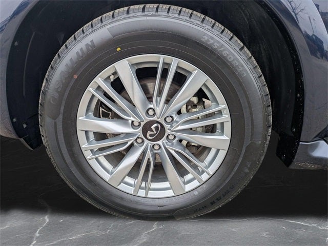 2024 INFINITI QX80 LUXE