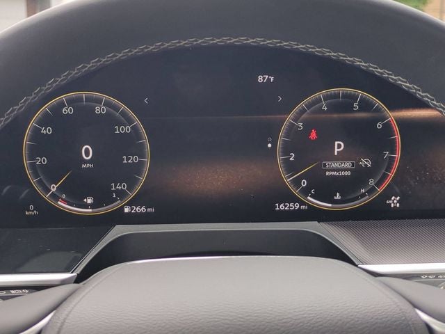 2025 INFINITI QX80 PURE