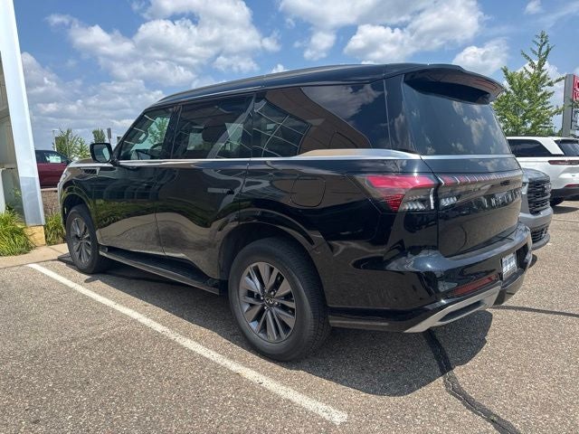 2025 INFINITI QX80 PURE