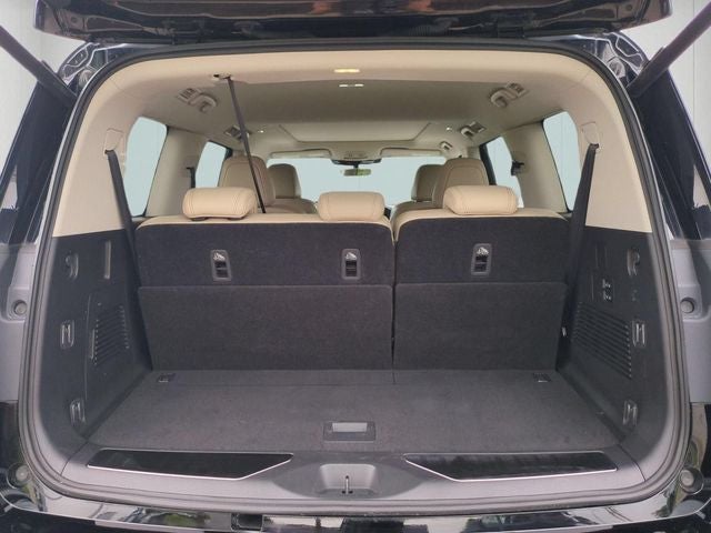 2025 INFINITI QX80 PURE