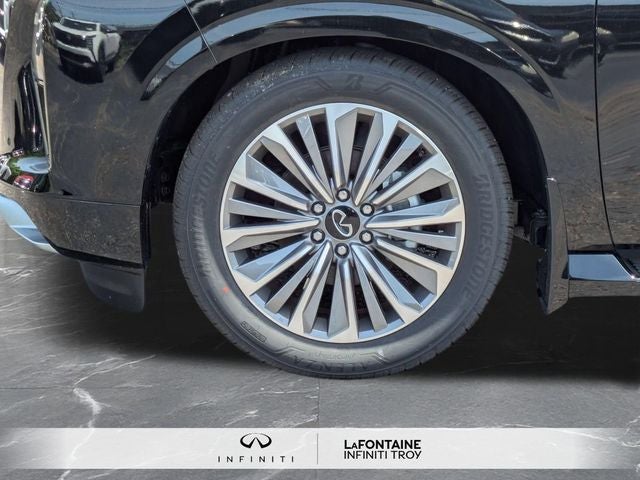 2026 INFINITI QX80 LUXE