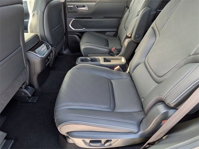 2026 INFINITI QX80 LUXE