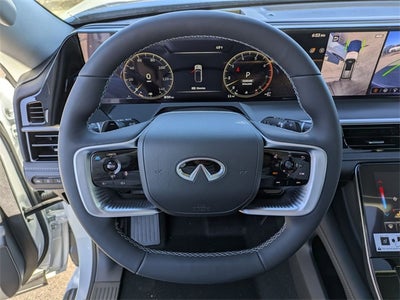 2026 INFINITI QX80 LUXE