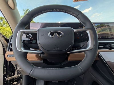 2026 INFINITI QX80 LUXE