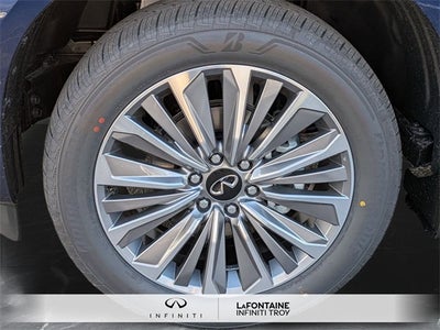 2026 INFINITI QX80 LUXE