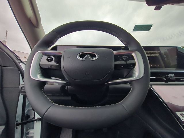 2027 INFINITI QX80 LUXE
