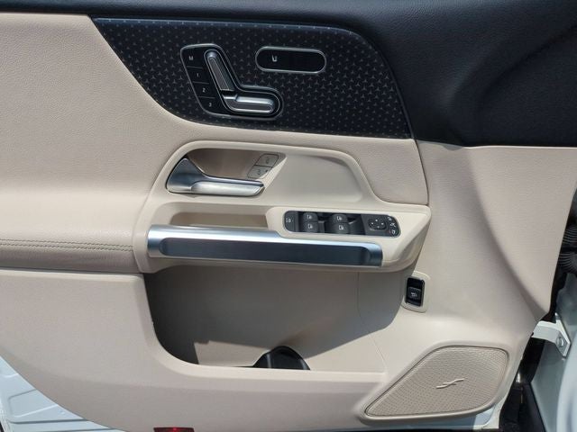 2025 Mercedes-Benz GLB GLB 250 4MATIC®