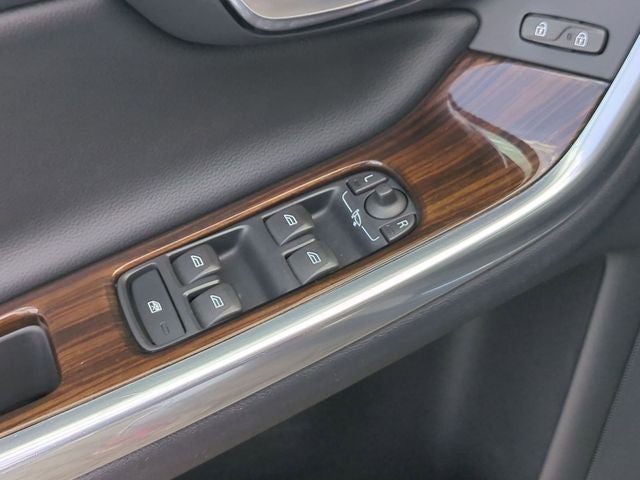 2015 Volvo V60 T5 Platinum