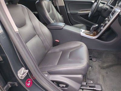 2015 Volvo V60 T5 Platinum