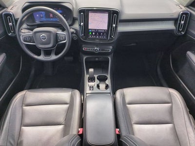 2025 Volvo XC40 B5 Core