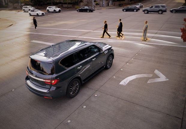 2024 INFINITI QX80 Key Features - PREDICTIVE FORWARD COLLISION WARNING | LaFontaine INFINITI Novi in Novi MI