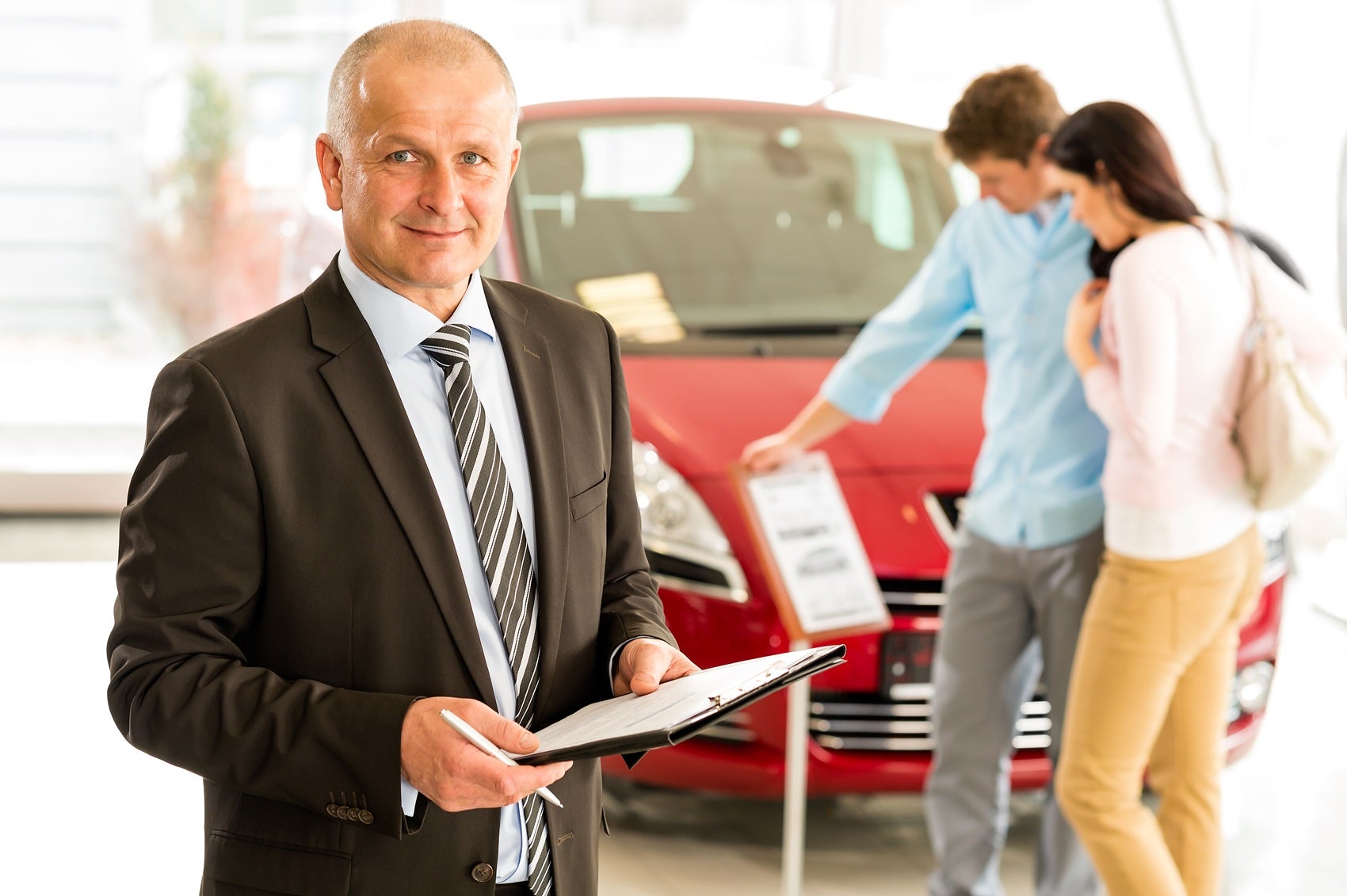 Get Support from INFINITI Lease Experts in Michigan